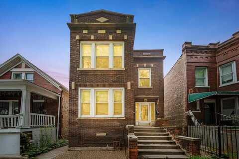 611 N Monticello Avenue, Chicago, IL 60624