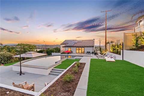 22241 San Joaquin Drive W, Canyon Lake, CA 92587