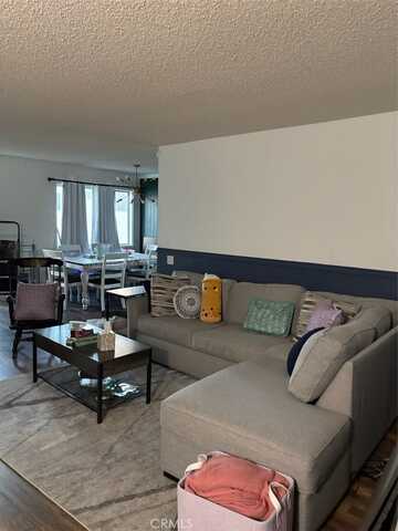 5400 Lindley Avenue, Encino, CA 91316