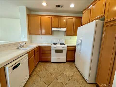 1800 E Lakeshore Drive, Lake Elsinore, CA 92530