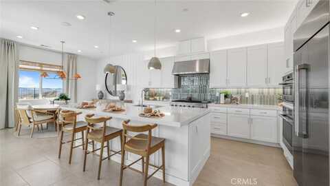 29456 Via Diamante, Valencia, CA 91354