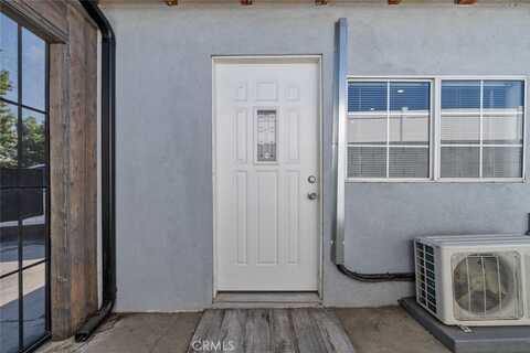 8447 Colbath Avenue, Panorama City, CA 91402