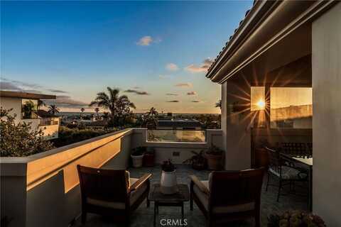922 Duncan Avenue, Manhattan Beach, CA 90266