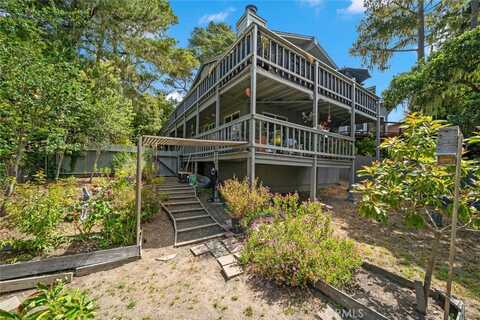 936 Northampton Street, Cambria, CA 93428