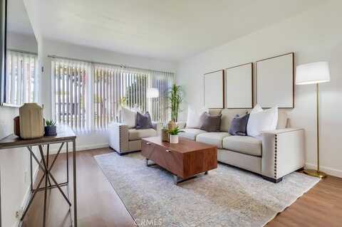 5432 Oliva Avenue, Lakewood, CA 90712