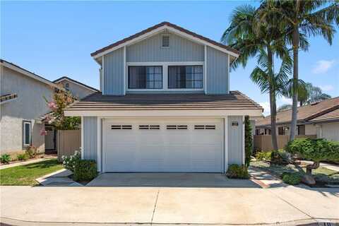 18 Hazelnut, Irvine, CA 92614