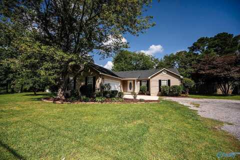 370 Center Springs Road, Somerville, AL 35670
