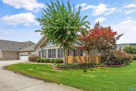 42 Laurel Lane, Brownsboro, AL 35741