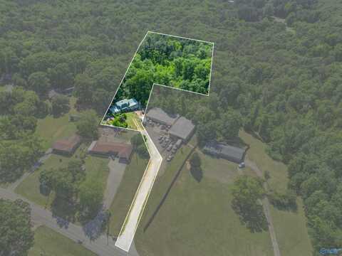 926 Shoal Creek Road, Decatur, AL 35603
