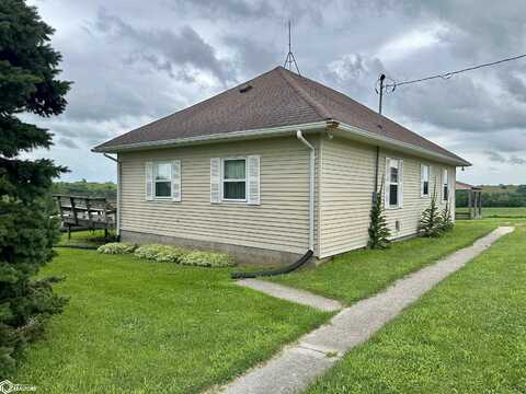 32788 570th Street, Chariton, IA 50049