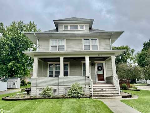315 N 6th Street, Clear Lake, IA 50428