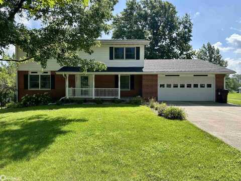 1032 N 6Th Street, Chariton, IA 50049
