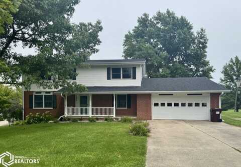 1032 N 6Th Street, Chariton, IA 50049