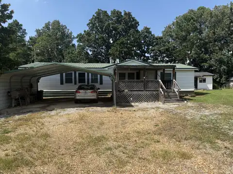 38 Doss Drive, West Point, MS 39773