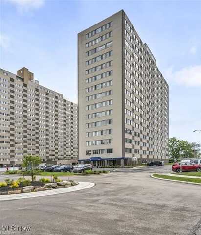 12520 Edgewater Drive unit: 801, Lakewood, OH 44107