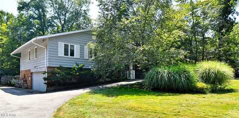 30700 Ainsworth Drive, Pepper Pike, OH 44124