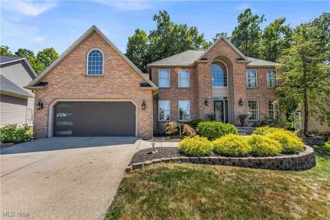 120 Sugarbush Glen, Chardon, OH 44024