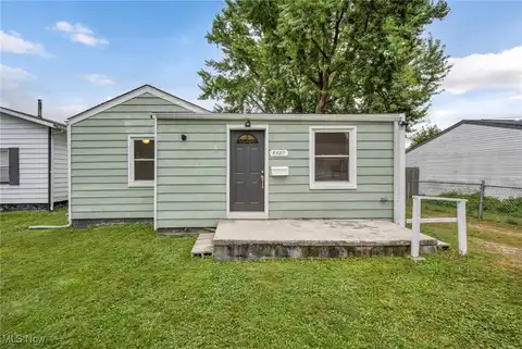 5587 Chagrin Drive, Mentor-On-The-Lake, OH 44060