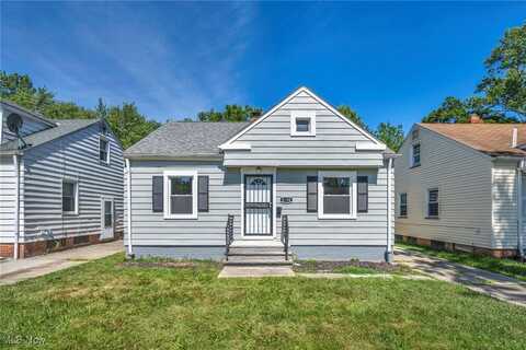 5574 Waterbury Avenue, Maple Heights, OH 44137