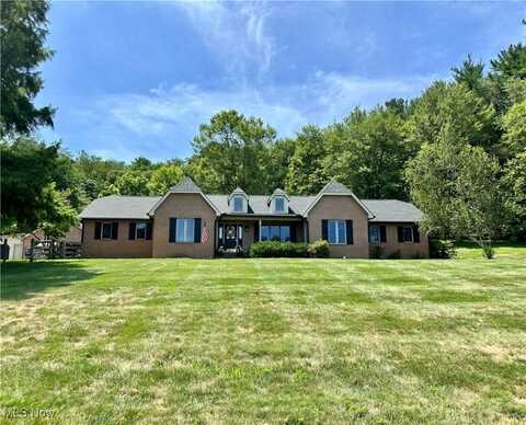 4770 Airy View Drive, Dresden, OH 43821