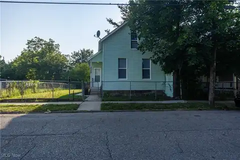 3288 W 50th Street, Cleveland, OH 44102