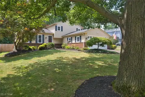 424 Woodlake Drive, Medina, OH 44256