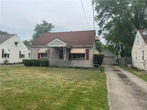 2144 Northwest Boulevard, Warren, OH 44485