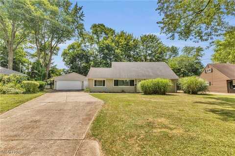 2407 Clyde Street, Poland, OH 44514