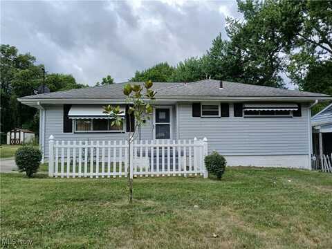 494 Camden Avenue, Youngstown, OH 44505