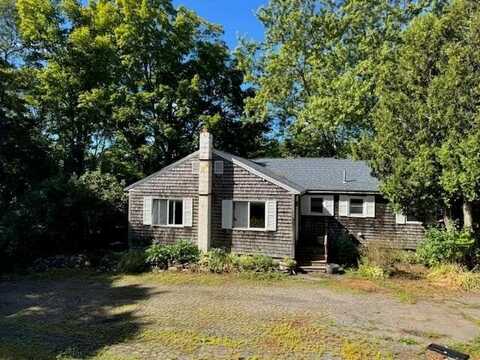 20 Coldbrook Road, Hampden, ME 04444