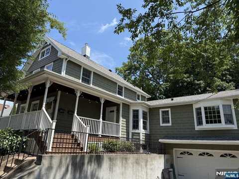27 Summit Avenue 1, Westwood, NJ 07675