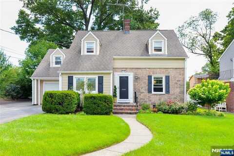 5-21 Lyncrest Avenue, Fair Lawn, NJ 07410