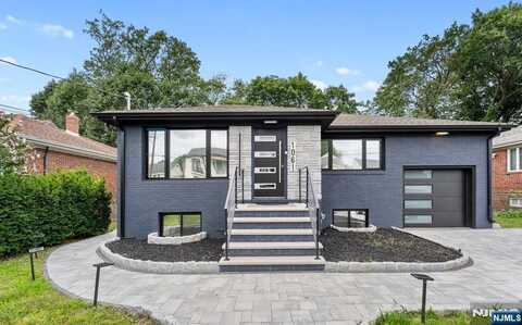 1061 Glen Road, Fort Lee, NJ 07024