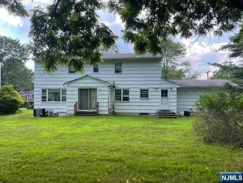54 Knollwood Drive, Livingston, NJ 07039