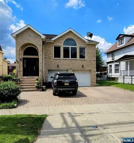 366 2nd Avenue 2nd floor, Lyndhurst, NJ 07071