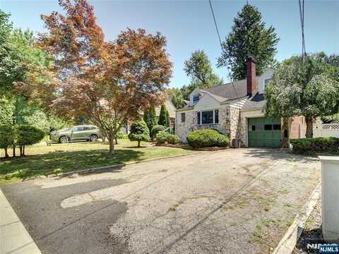 111 Broad Avenue, Leonia, NJ 07605