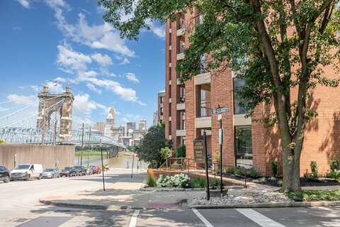 100 Riverside Place, Covington, KY 41011