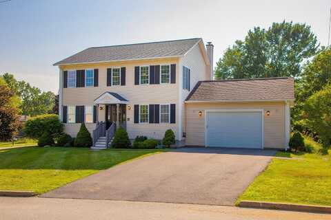 40 Moonbrook Drive, Rutland, VT 05701