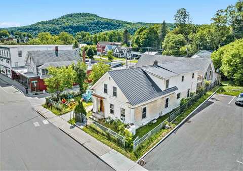 71 North Main Street, Hardwick, VT 05843