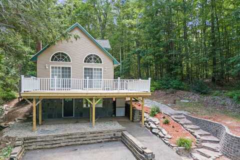 230 Camelot Shore Drive, Farmington, NH 03835