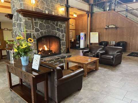 122,qtr 1 Grand Summit Way, Dover, VT 05356
