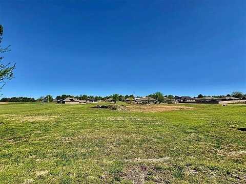 17530 W Tray Road, Tahlequah, OK 74464