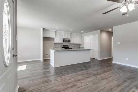 133 Houston, Italy, TX 76651