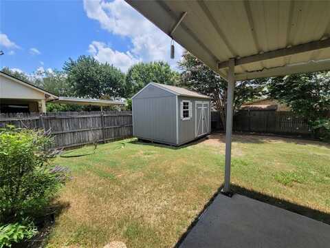 4100 Silverberry Avenue, Fort Worth, TX 76137