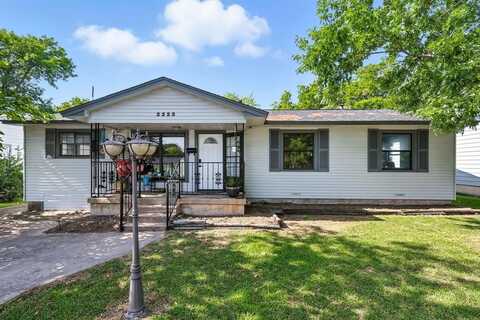 2223 Dennis Street, Irving, TX 75062