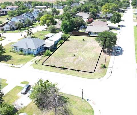 212 N Walnut Street, Roanoke, TX 76262
