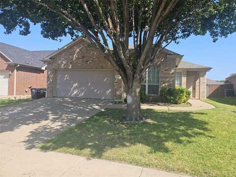 2613 Evening Shade Drive, Fort Worth, TX 76131