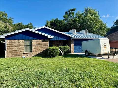 1729 W Doyle Street, Granbury, TX 76048