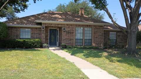1027 Ridgeview Circle, Carrollton, TX 75007