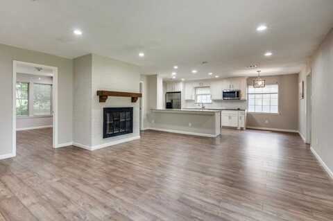 7274 Yolanda Drive, Fort Worth, TX 76112